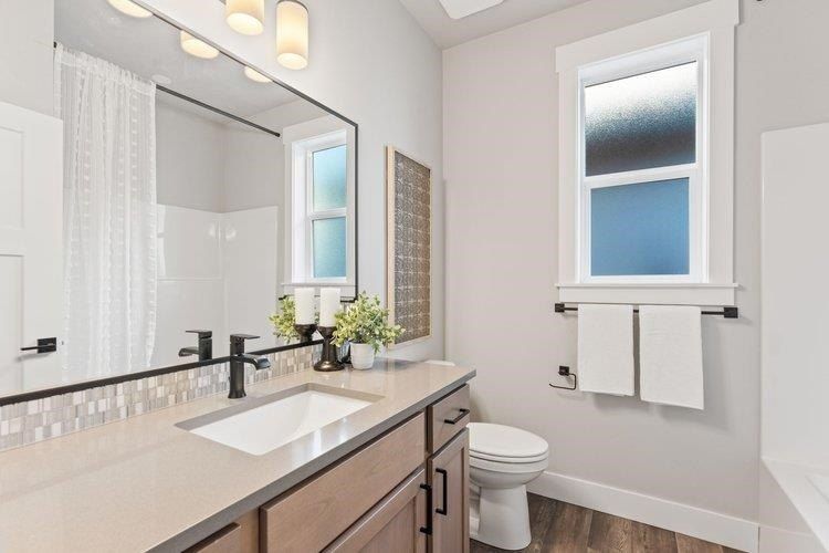 18097 N Morton Ct. Colbert, WA 99005