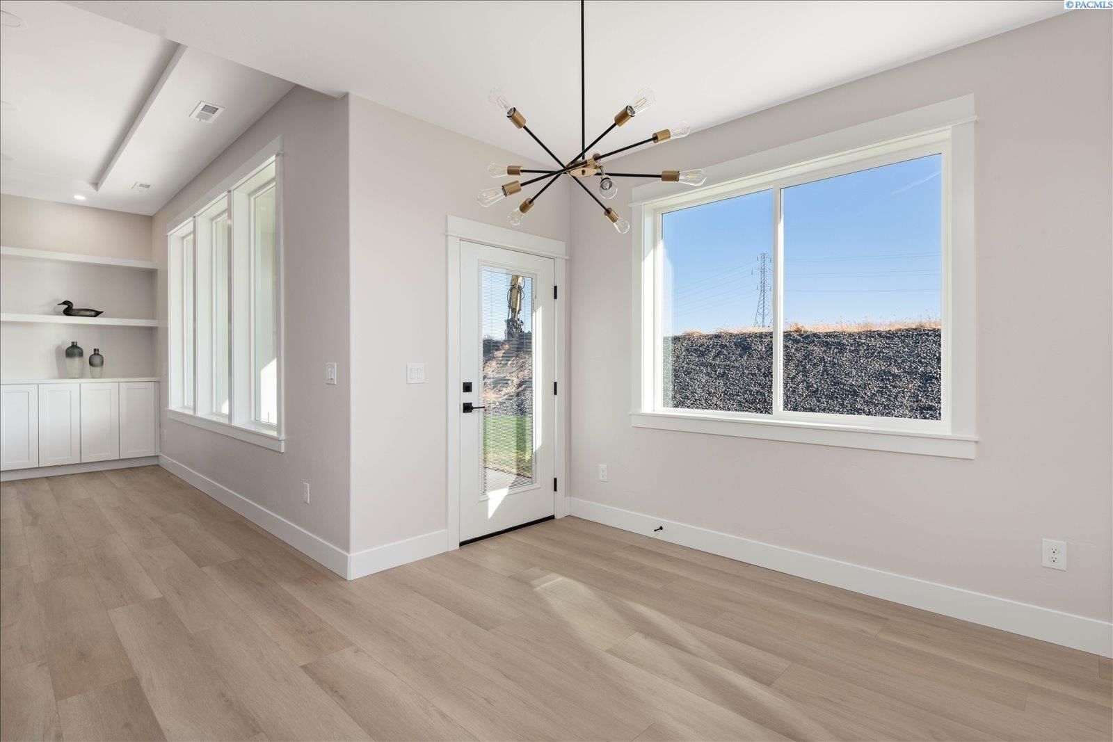 7151 W 35Th. Kennewick, WA 99338