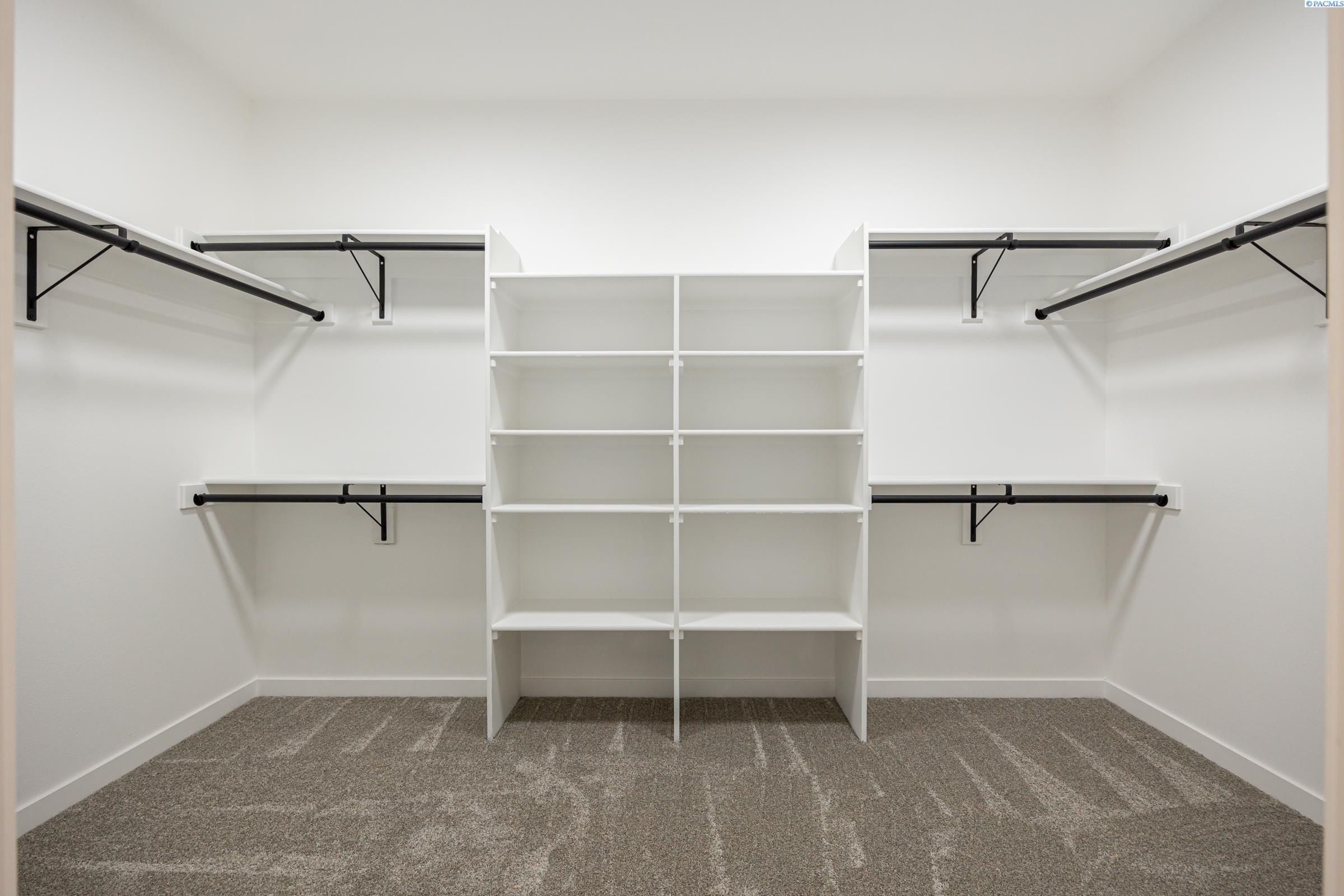 29183 Mammoth Dr. Kennewick, WA 99338