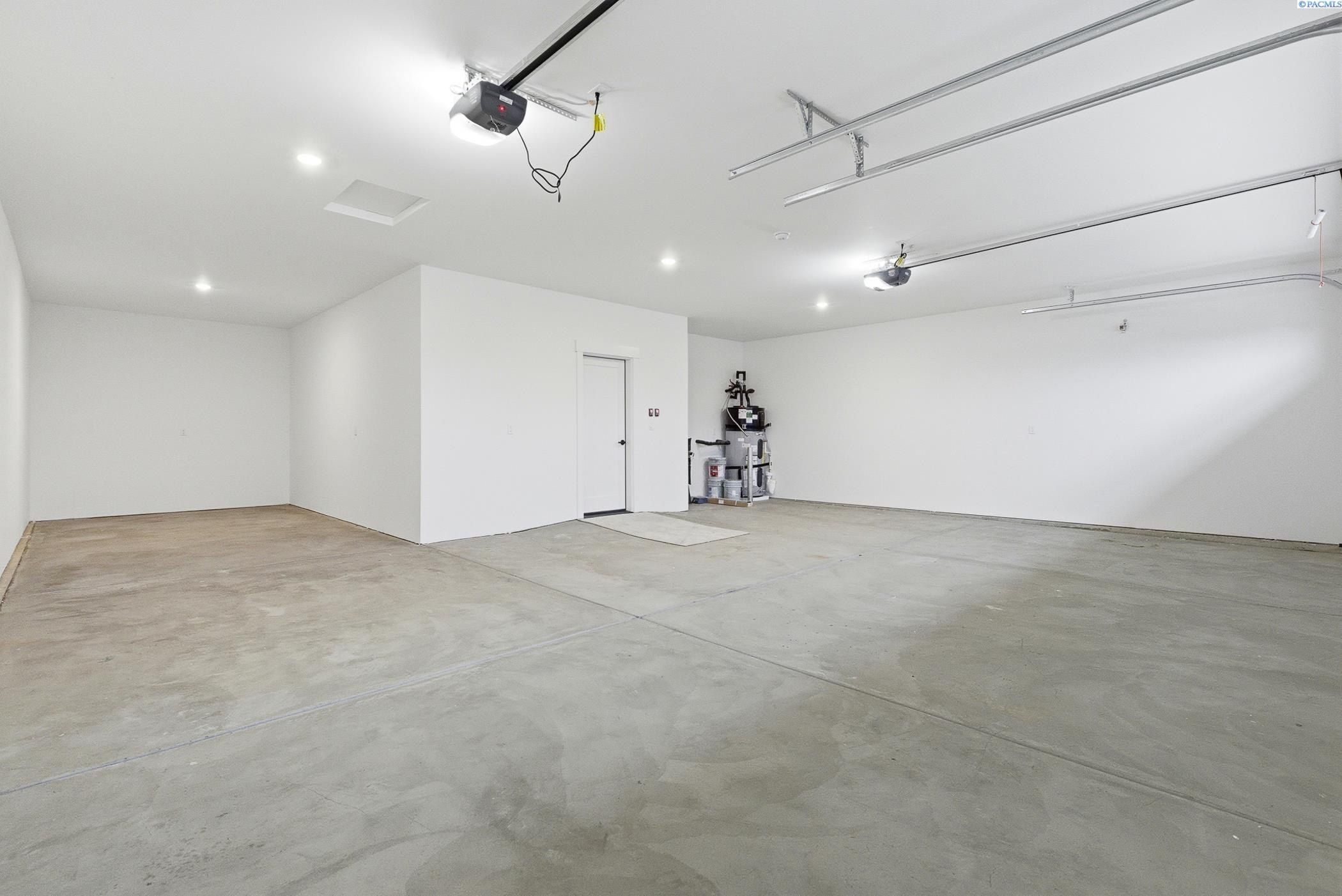 2793 Avrio Ave. Richland, WA 99354