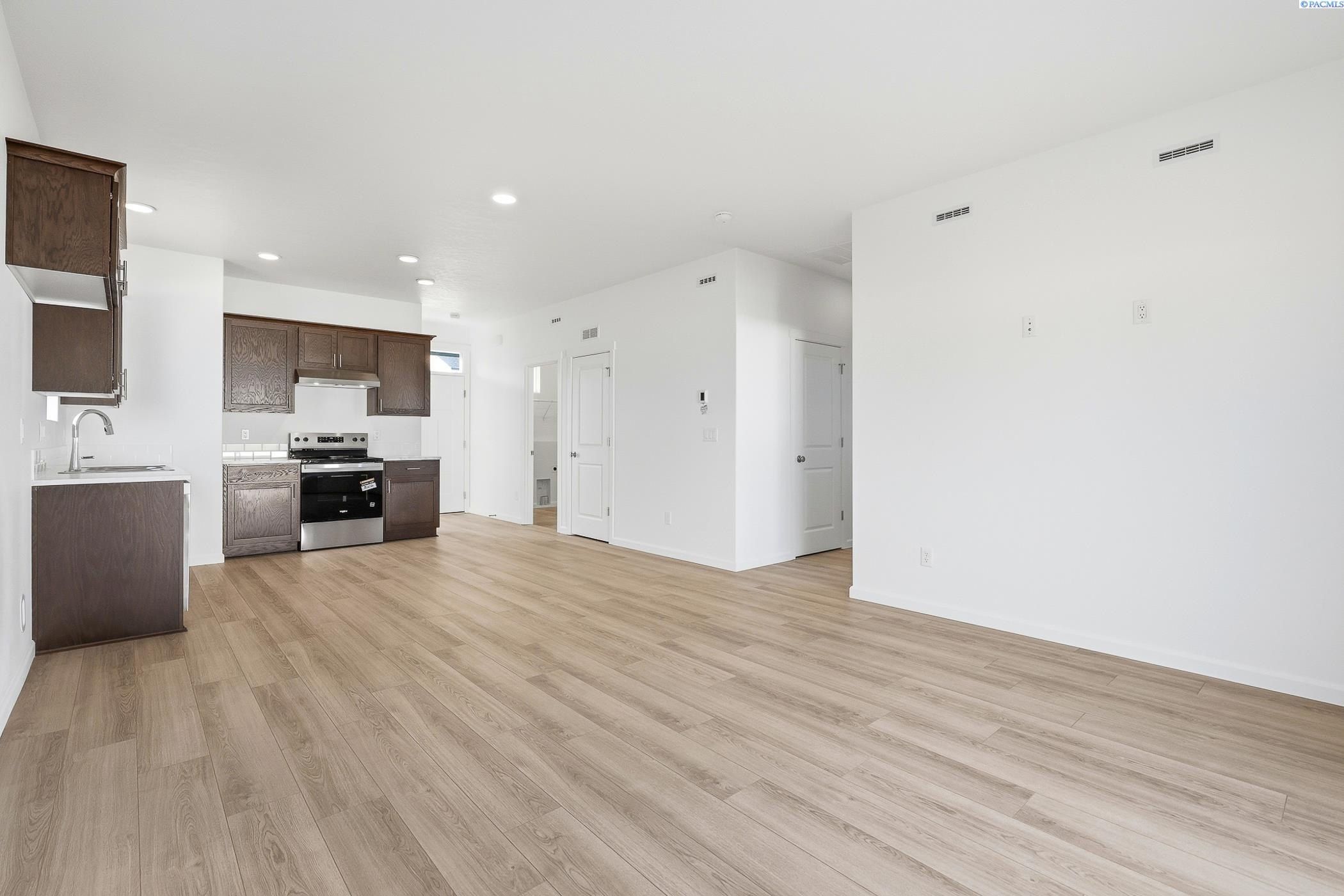 501 Amberly Ave. Grandview, WA 98930