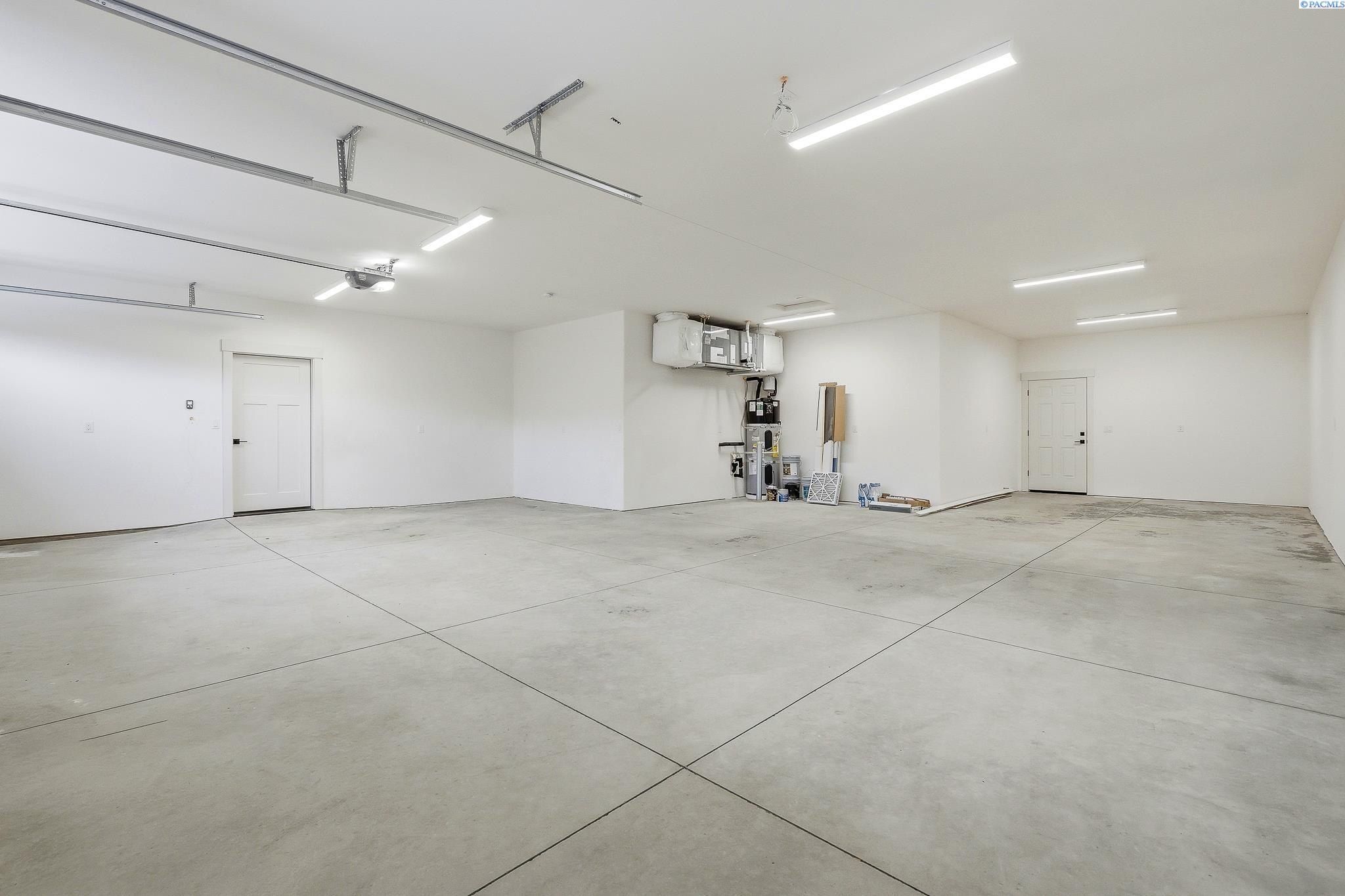 1017 Thebes St. West Richland, WA 99353