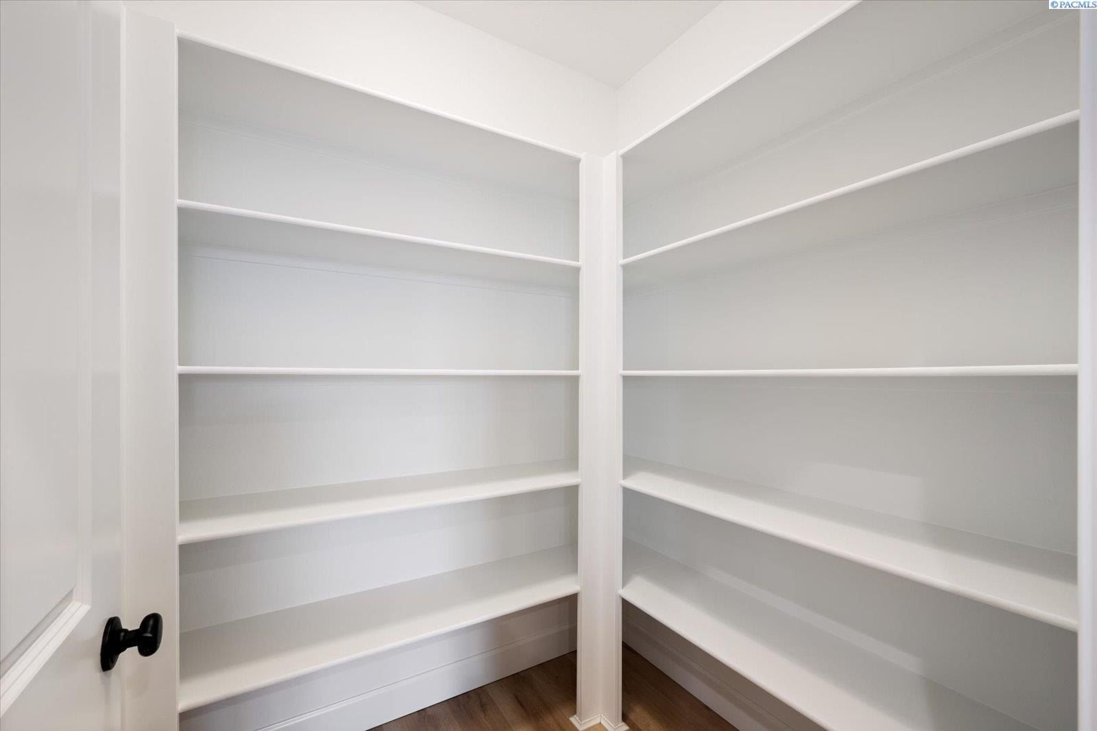 2876 S Belfair Pl. Kennewick, WA 99338