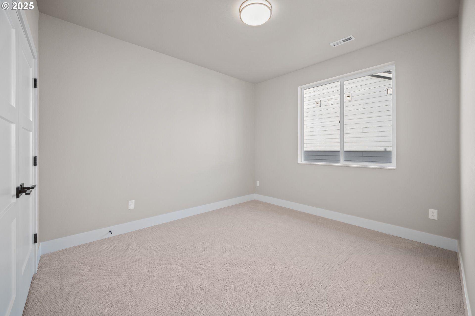 2445 N R St. Washougal, WA 98671