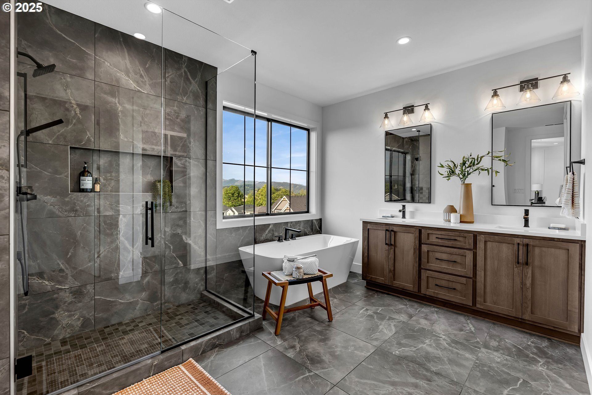 231 W Koa St. Washougal, WA 98671