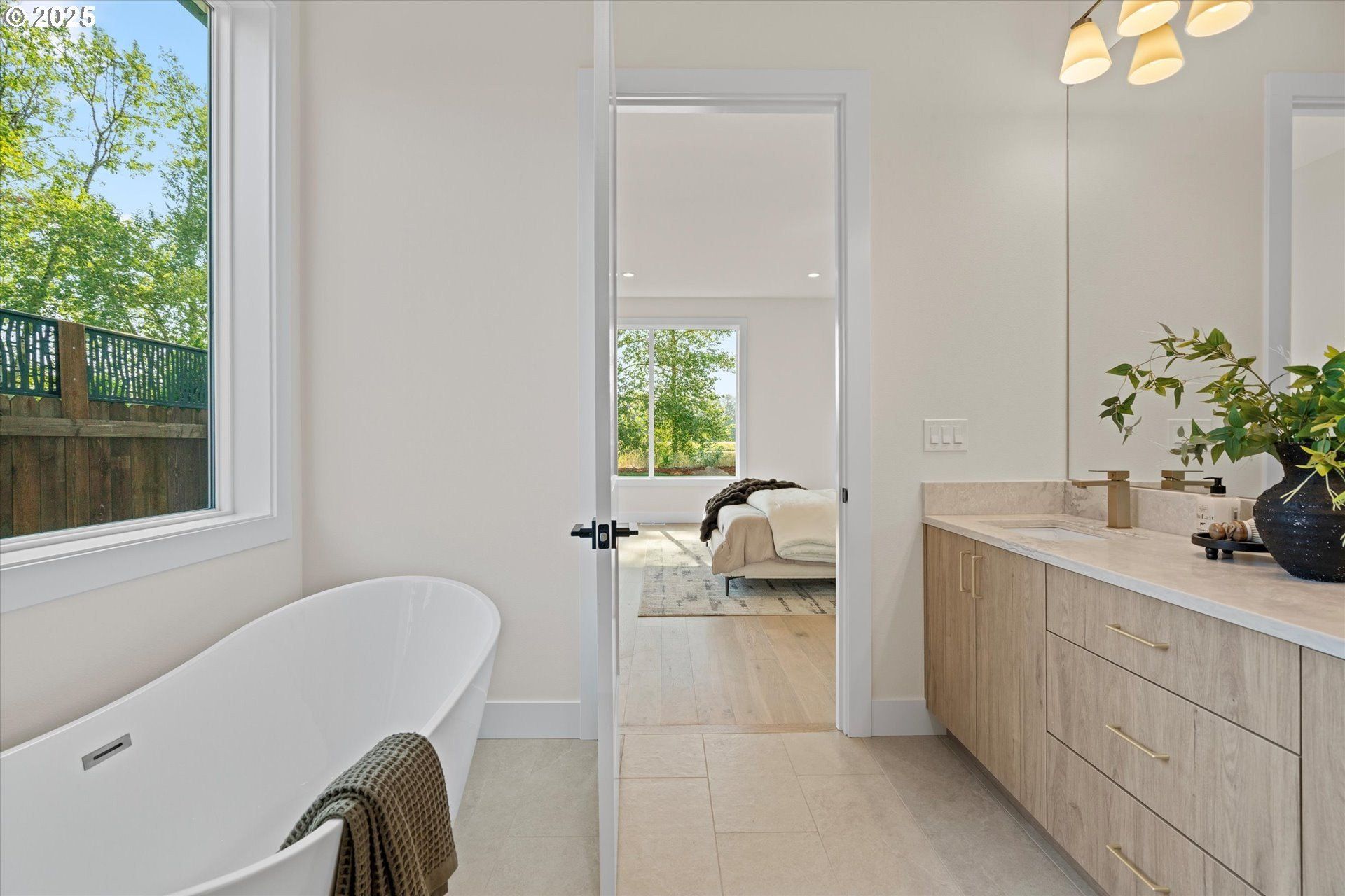 2040 S River Rd. Kelso, WA 98626