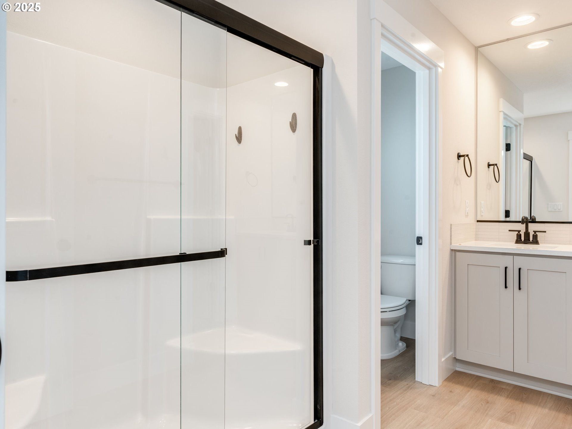 8403 Ne 133Rd Ave. Vancouver, WA 98682