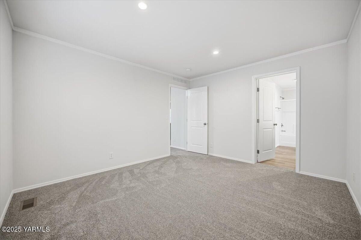 2681 E Edison Ave. Sunnyside, WA 98944