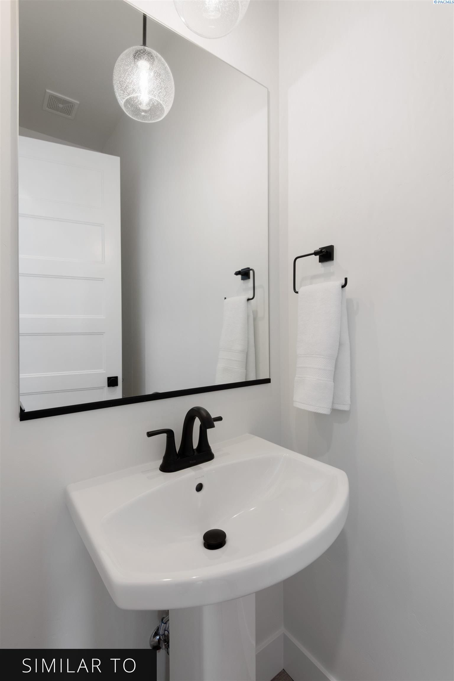 730 Mara Loop. Richland, WA 99352