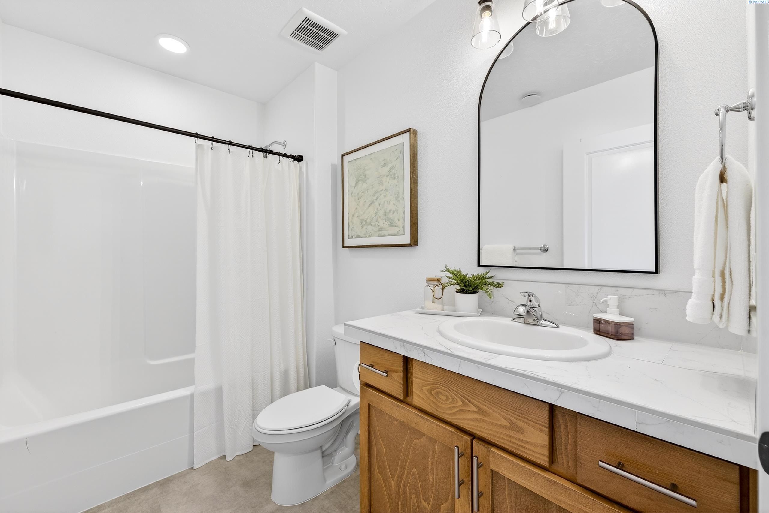 1509 Diamond Ave. Grandview, WA 98930