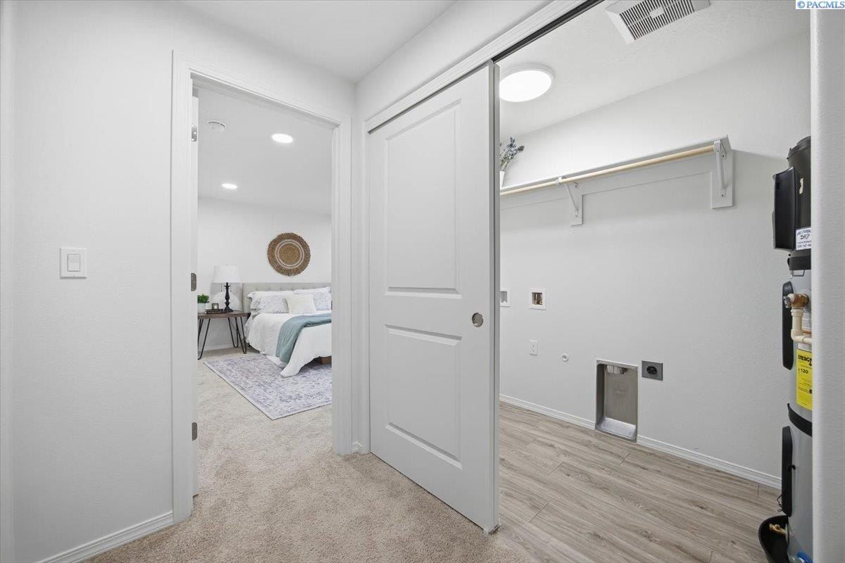 1309 Winslow Avenue Unit A. Richland, WA 99354