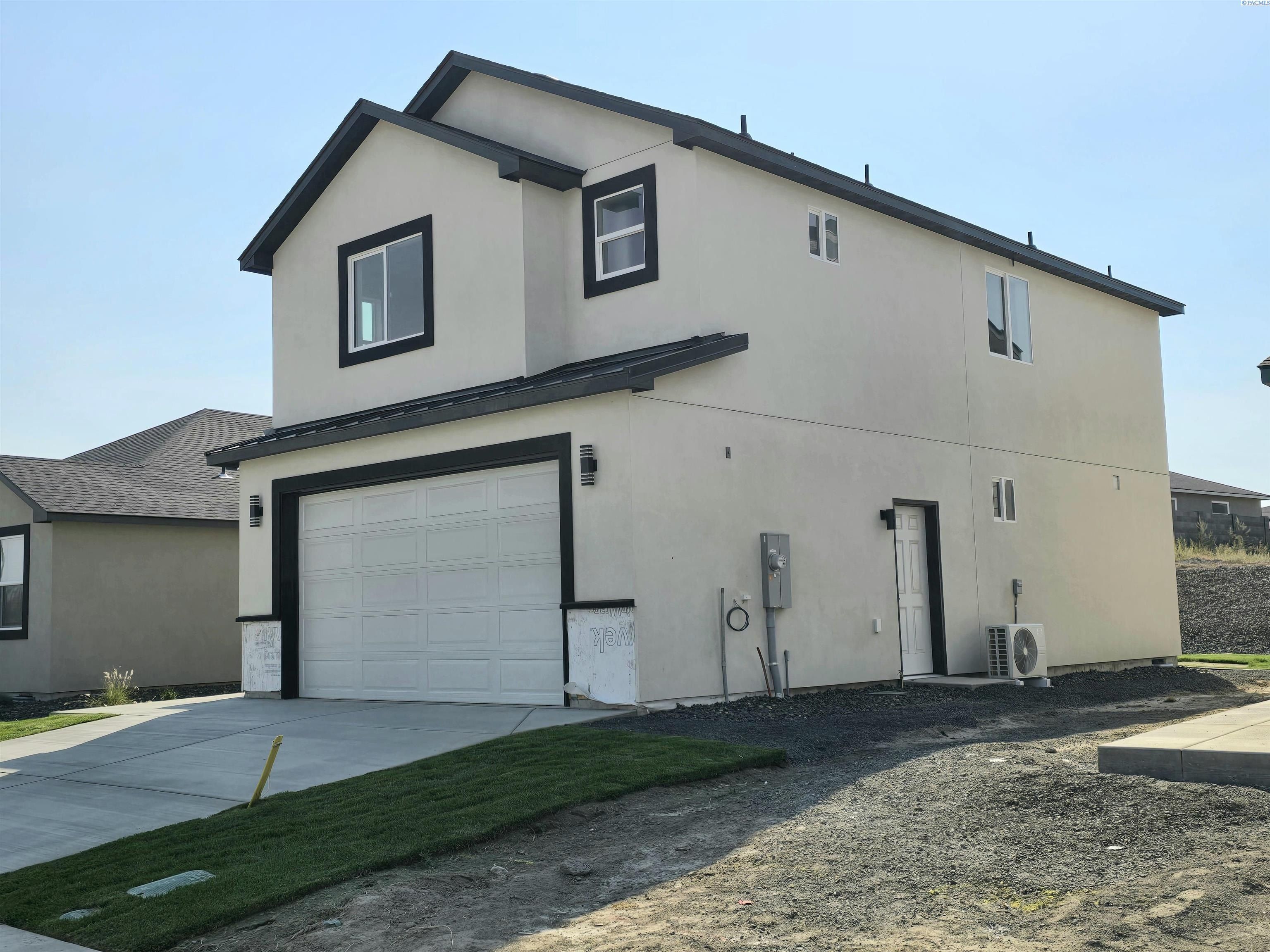 3495 Stardust. Richland, WA 99352