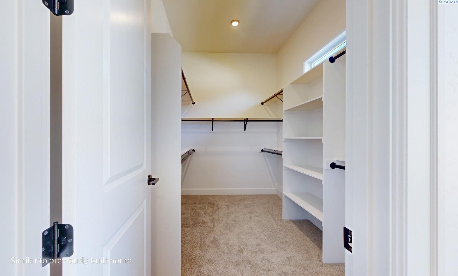 65654 W 654 Pr Nw. Benton City, WA 99320