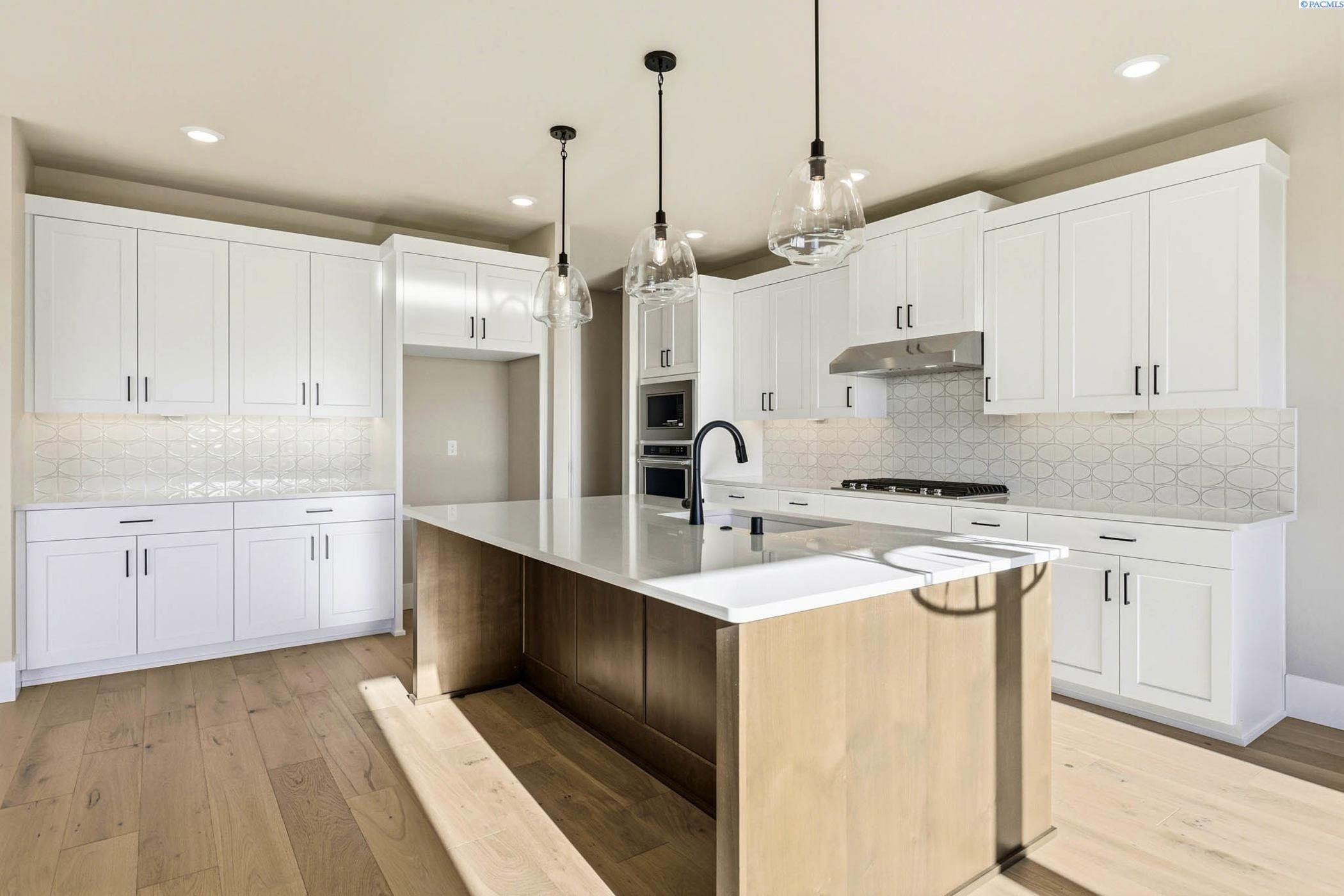 333 Epic Street. Richland, WA 99352