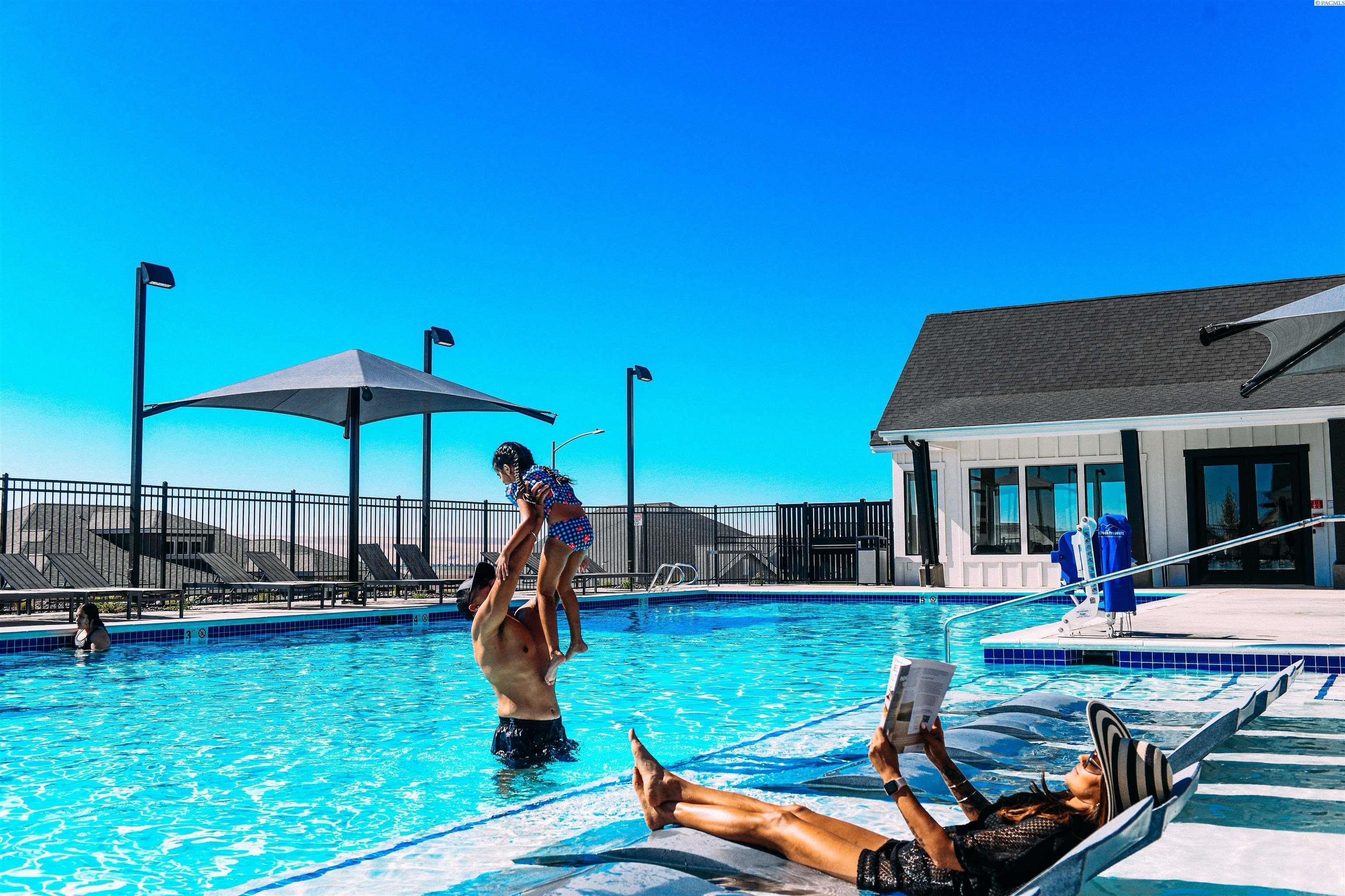 272 Epic Street. Richland, WA 99352