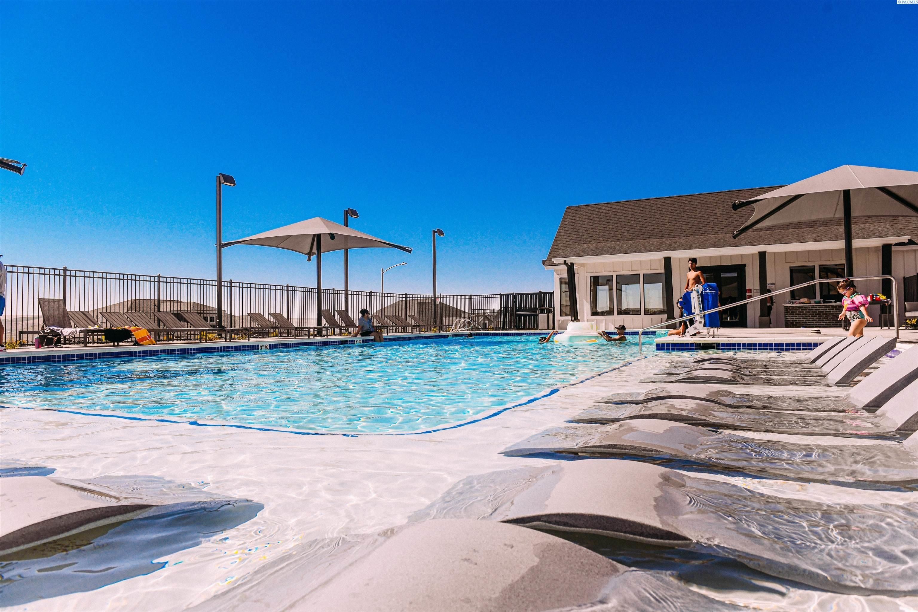 Ascend Avenue. Richland, WA 99352