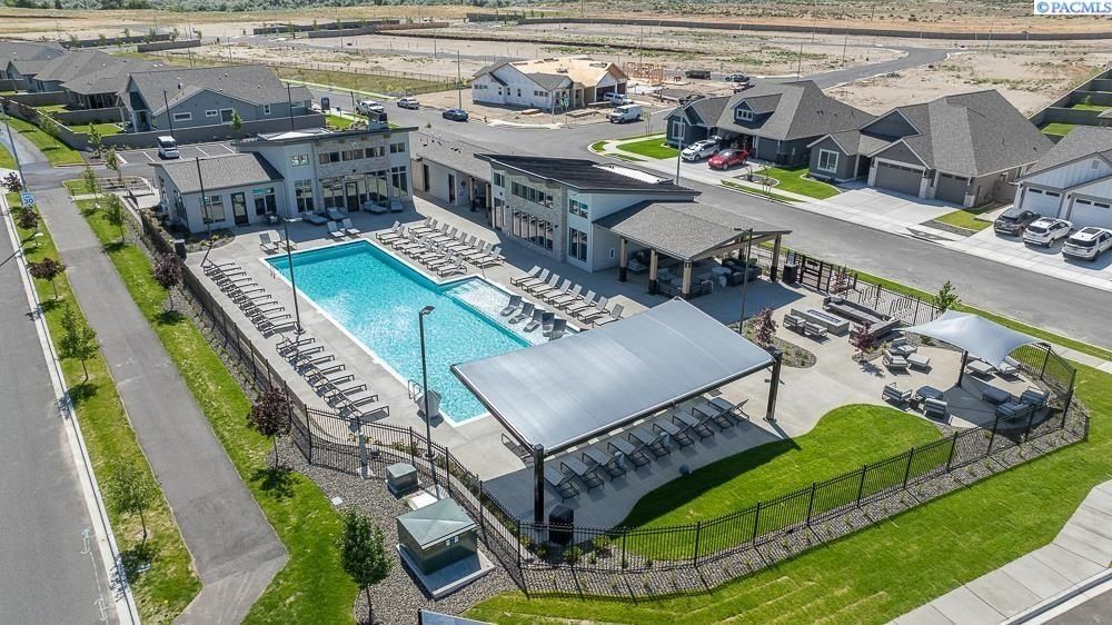 2940 Vistara Way. Richland, WA 99354