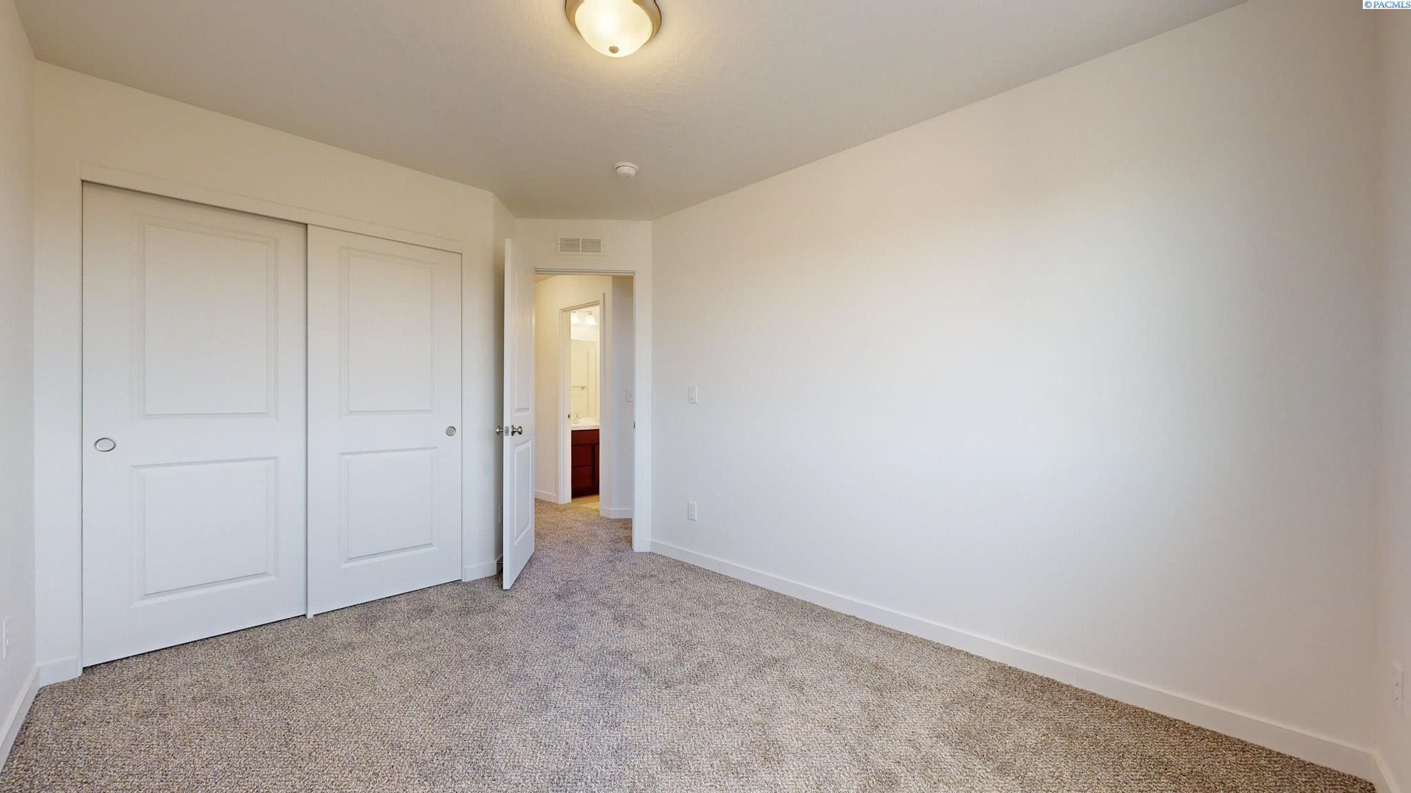 4732 W Quinault Place. Kennewick, WA 99336