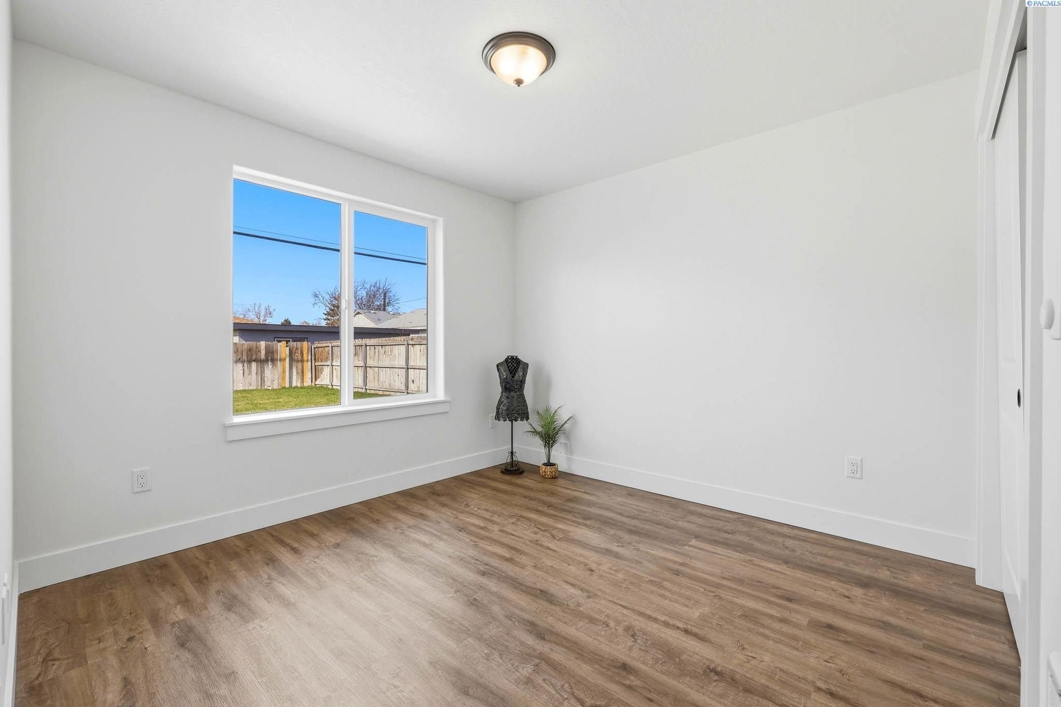 407 Rossell. Richland, WA 99352