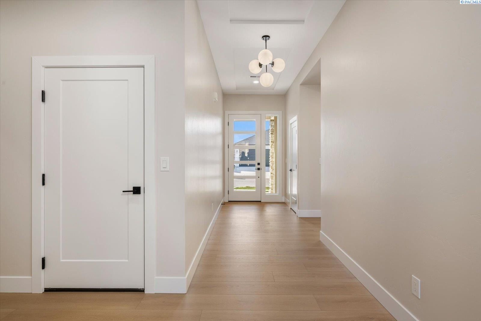 3538 Morningside Parkway. Richland, WA 99352