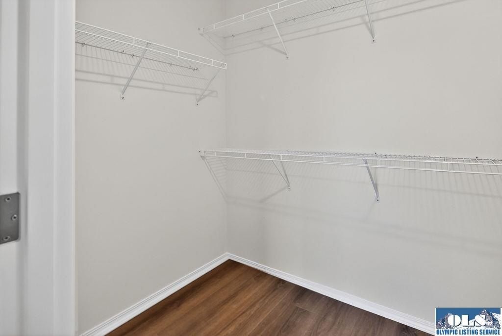 72 Lange Lane. Sequim, WA 98382