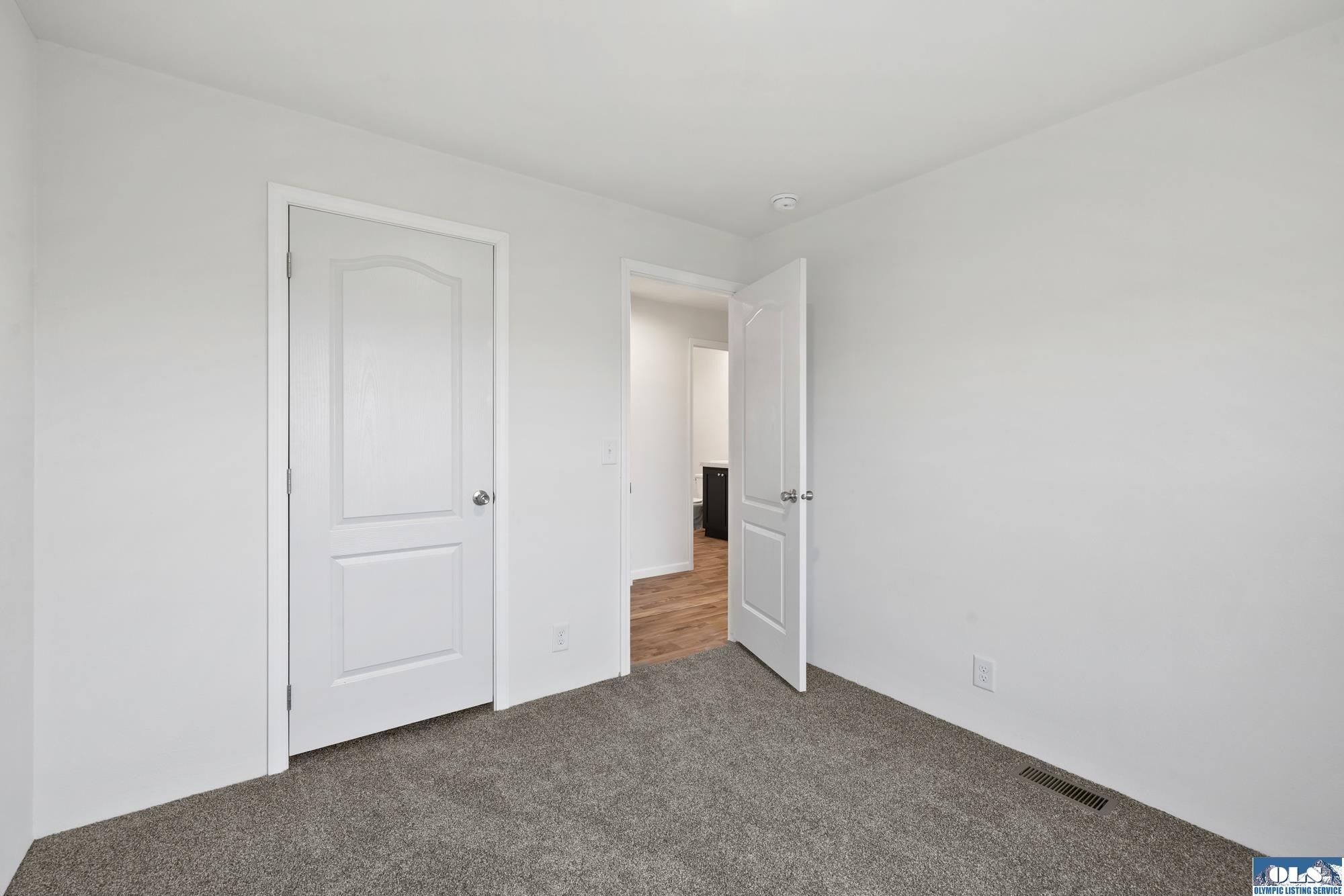 591 N Lees Creek. Port Angeles, WA 98362