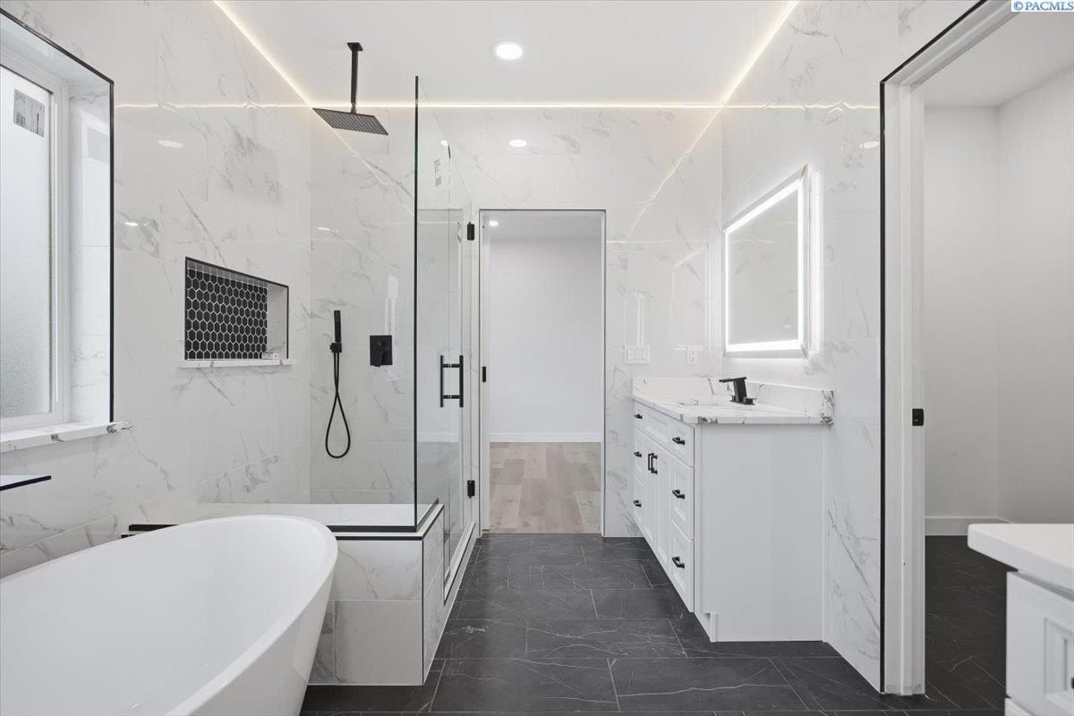 320 Victoria St. Sunnyside, WA 98944