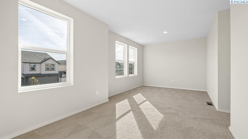 6432 Polar Dr. Pasco, WA 99301