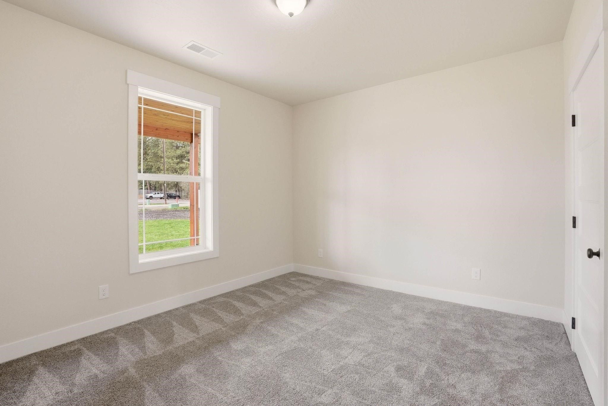 25720 N Yale Rd. Chattaroy, WA 99003