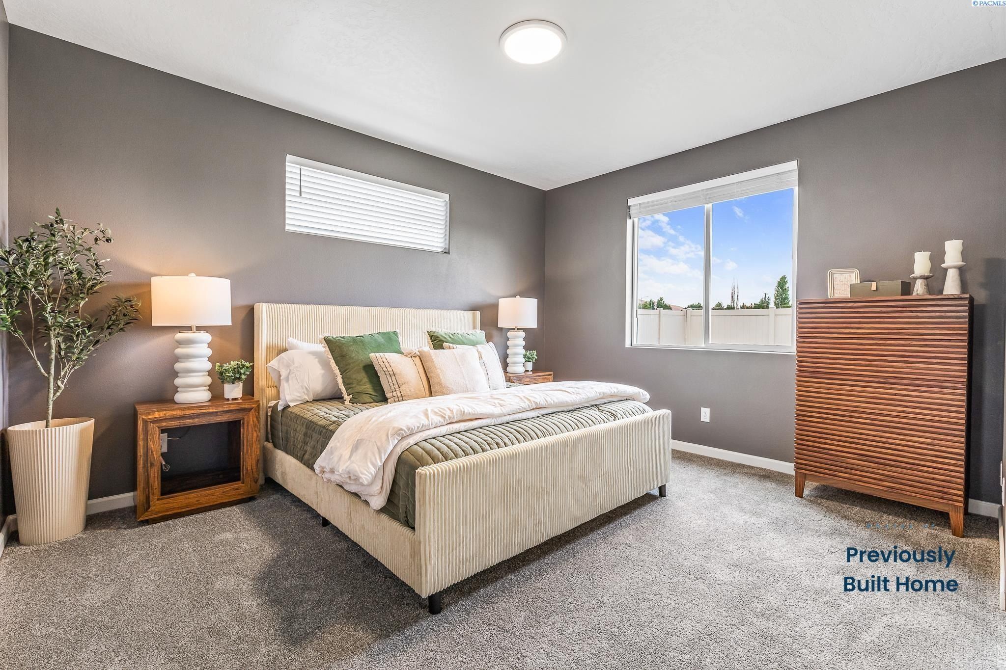 301 Sapphire Ave. Grandview, WA 98930