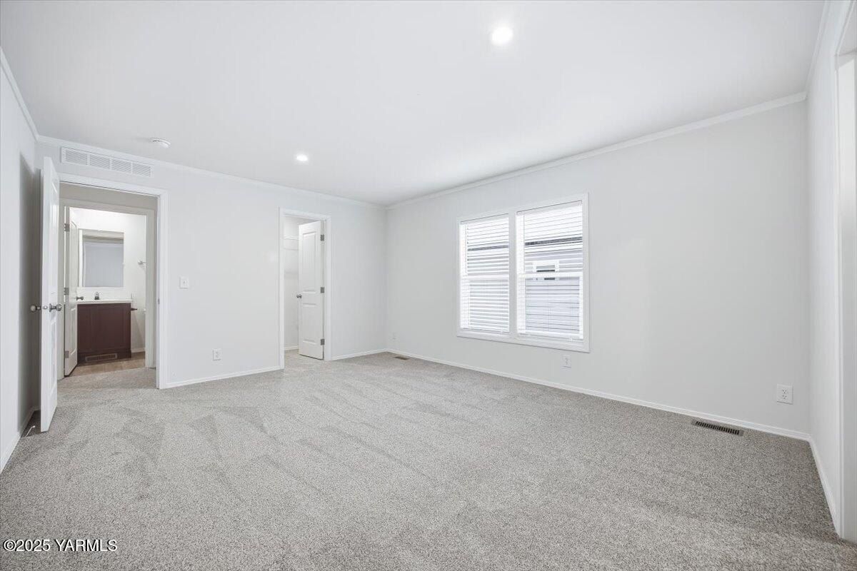 2681 E Edison Ave. Sunnyside, WA 98944