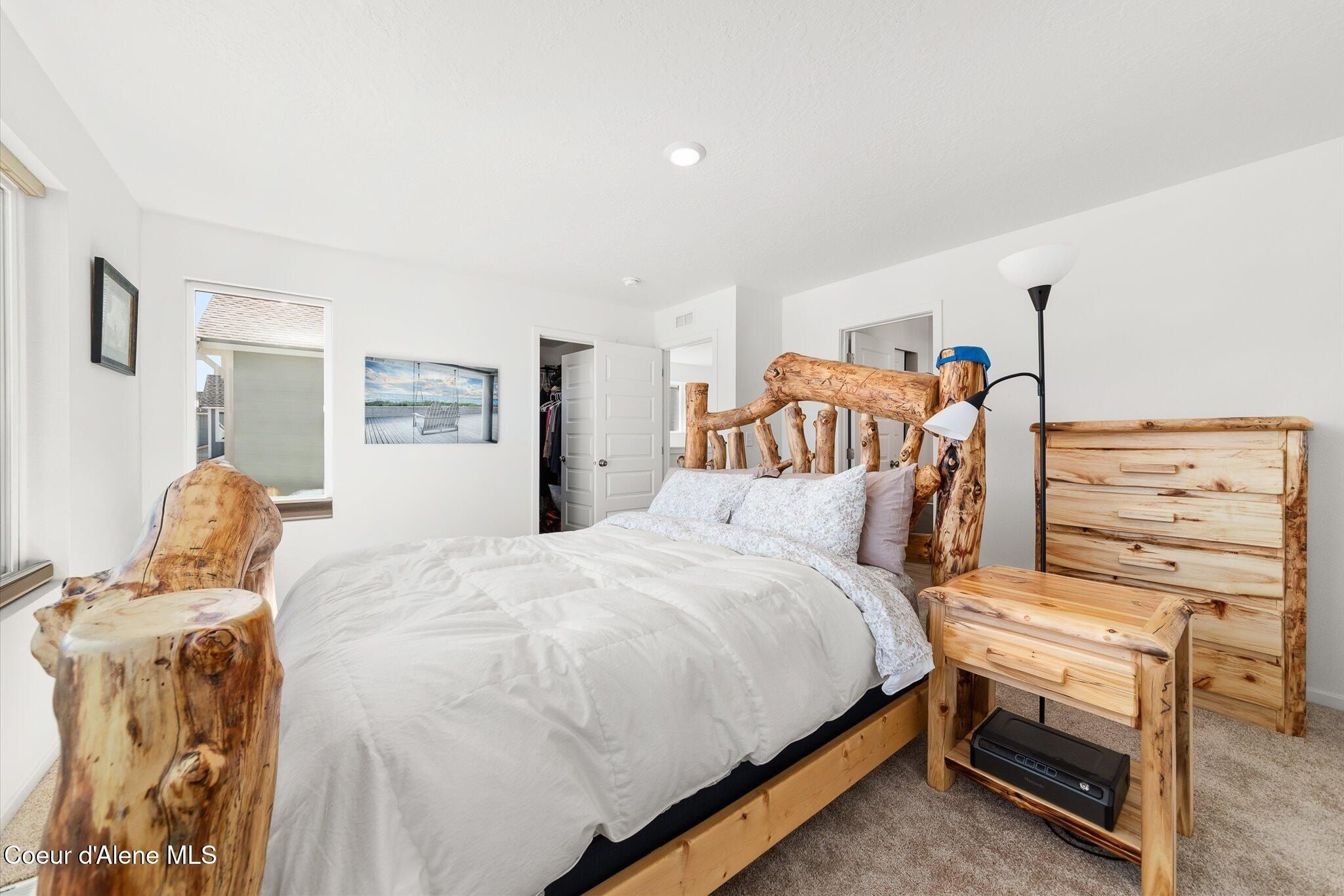 24815 E Snowy Owl Loop. Liberty Lake, WA 99019