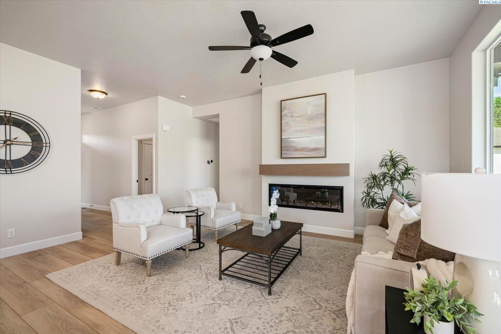2851 S Alder St. Kennewick, WA 99337