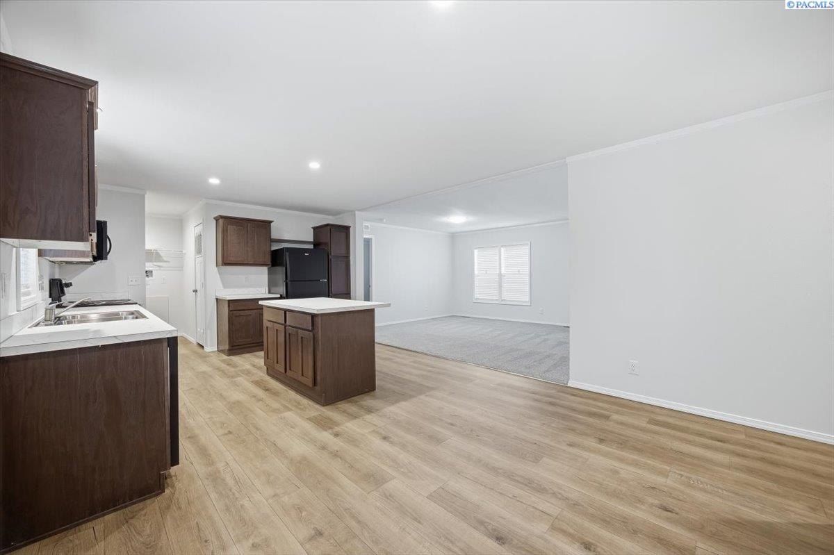 2681 E Edison Ave 28. Sunnyside, WA 98944