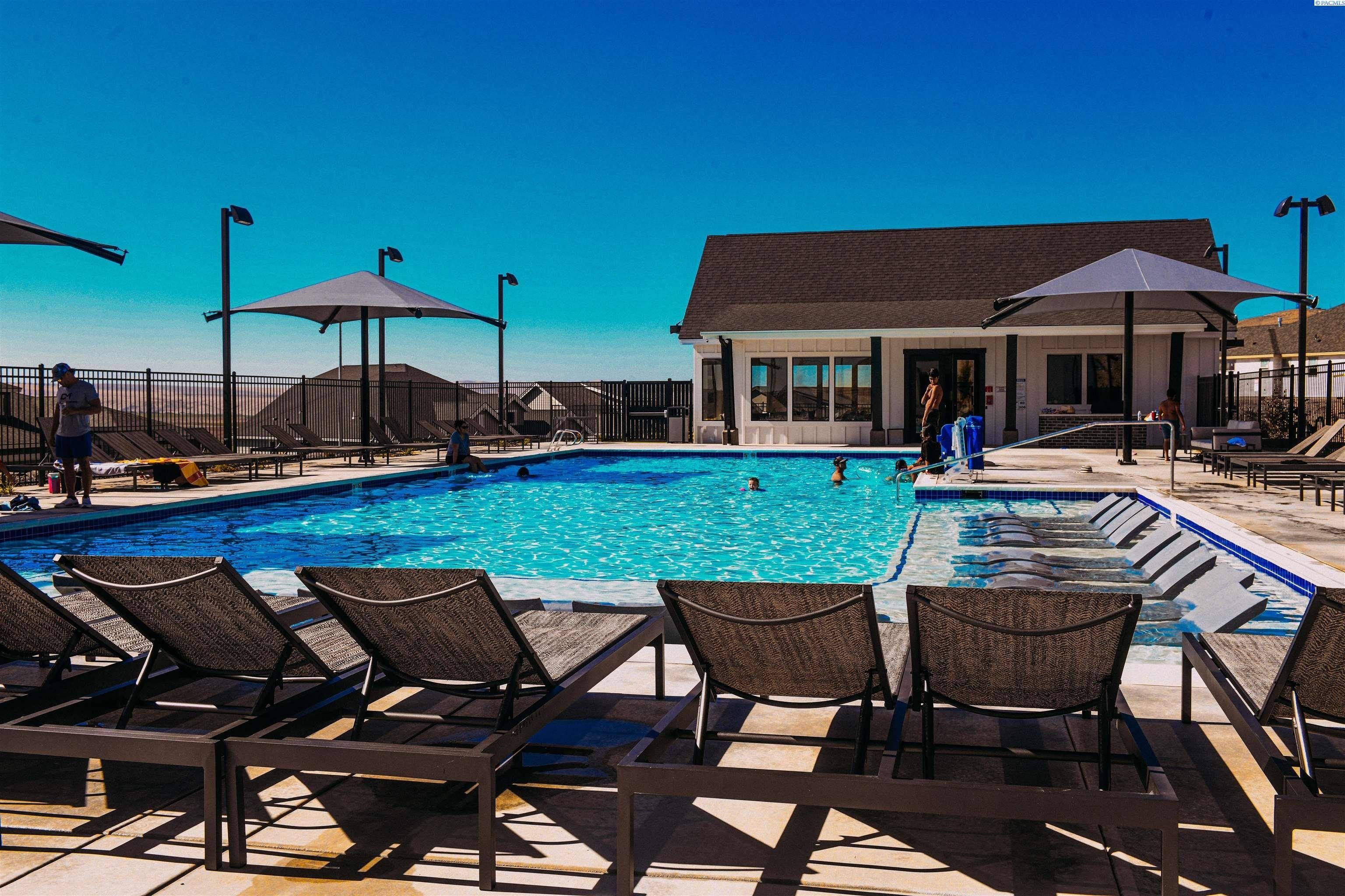 323 Ascend Avenue. Richland, WA 99352