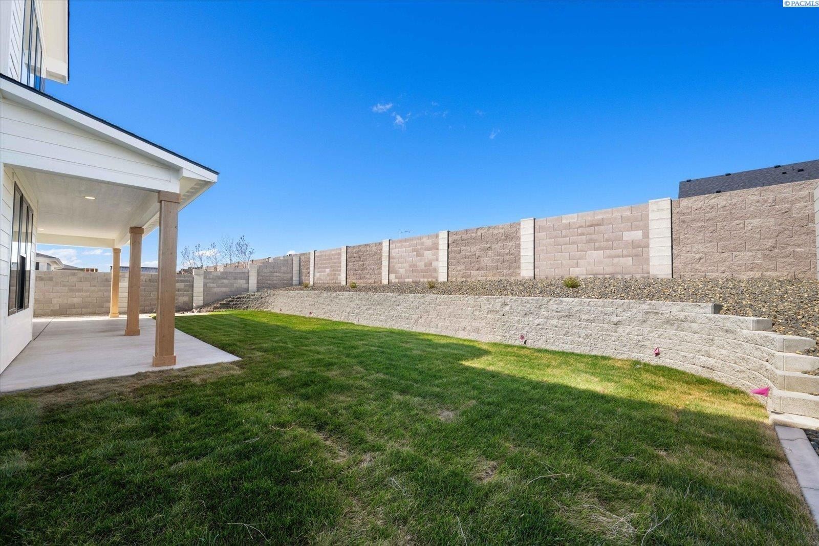 636 Lazio Way. Richland, WA 99352