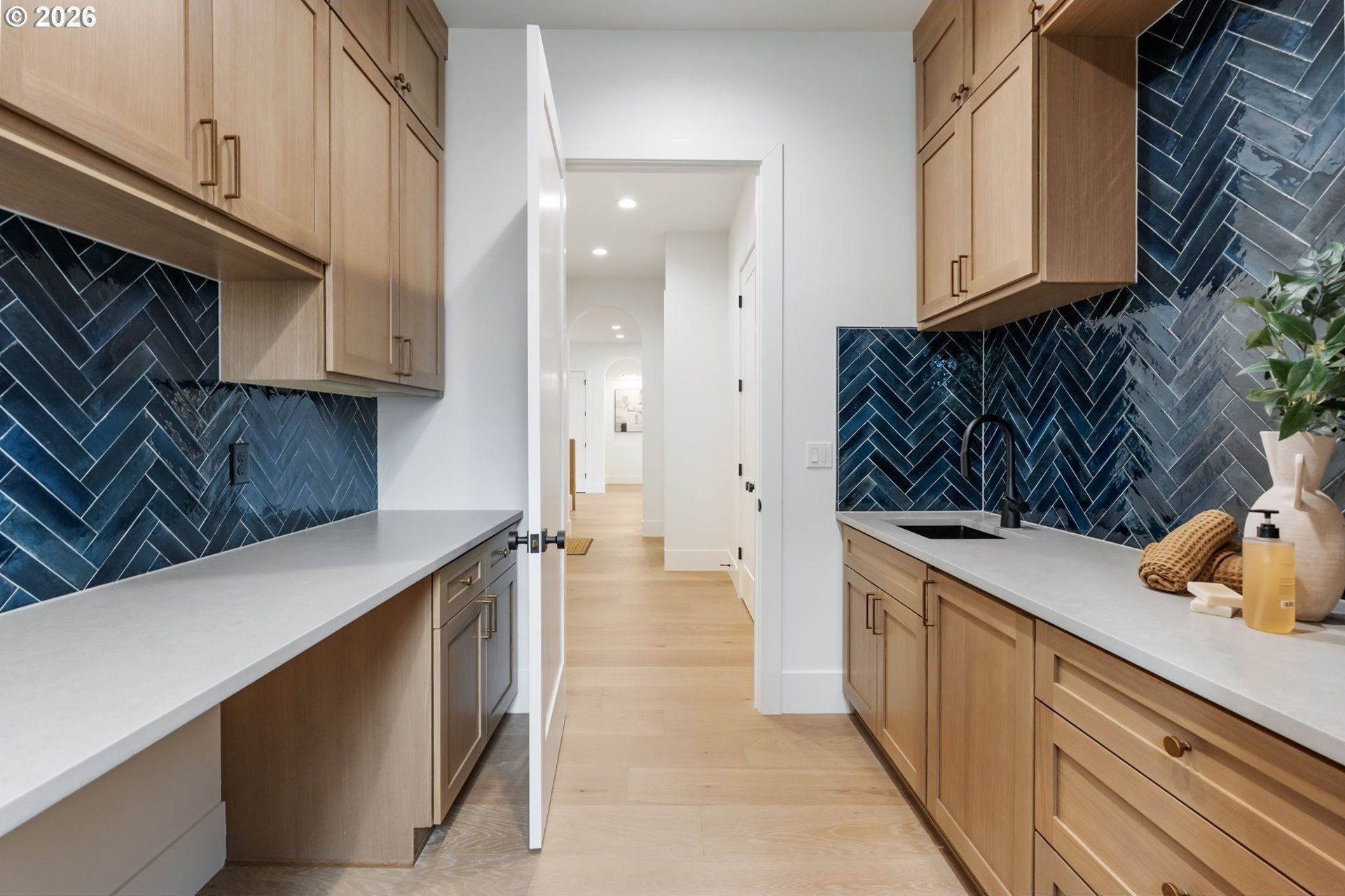 4302 Nw 140Th Way. Vancouver, WA 98685
