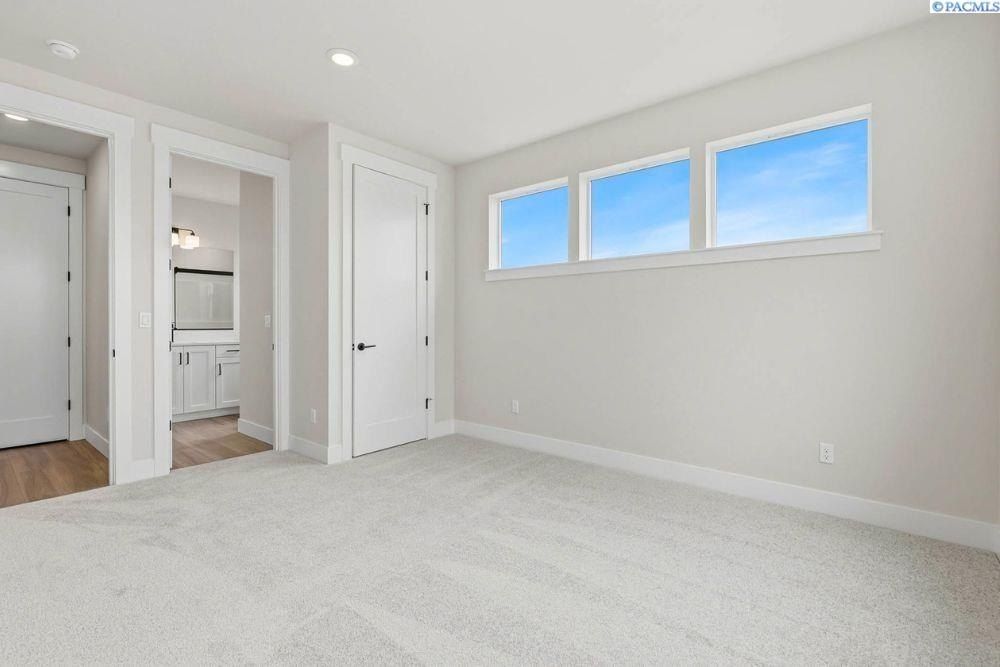 2910 Merak Rd. Richland, WA 99354