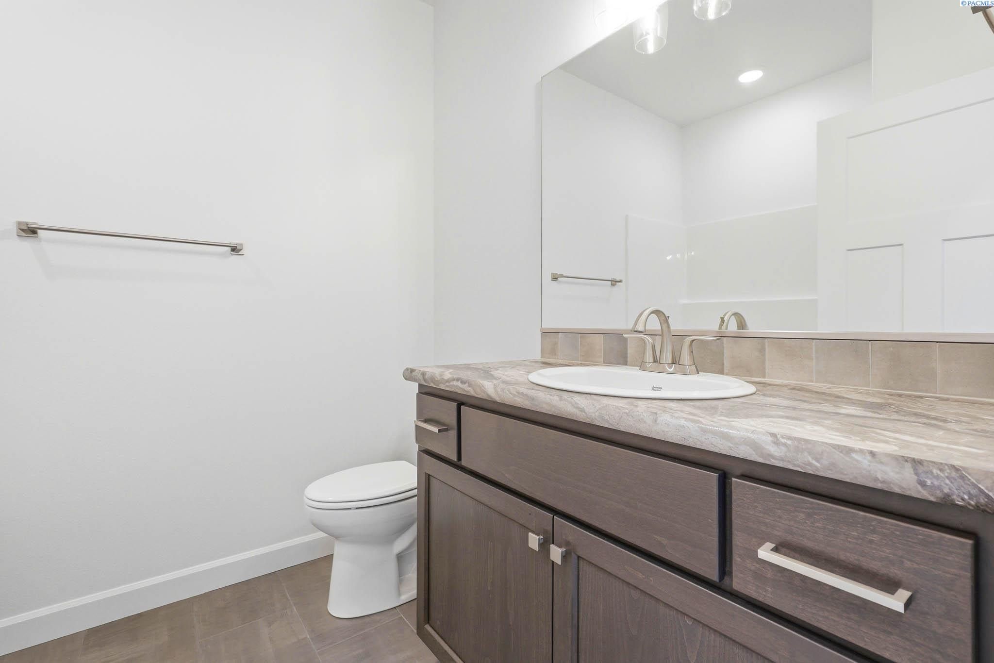 219 Packer St. Prosser, WA 99350