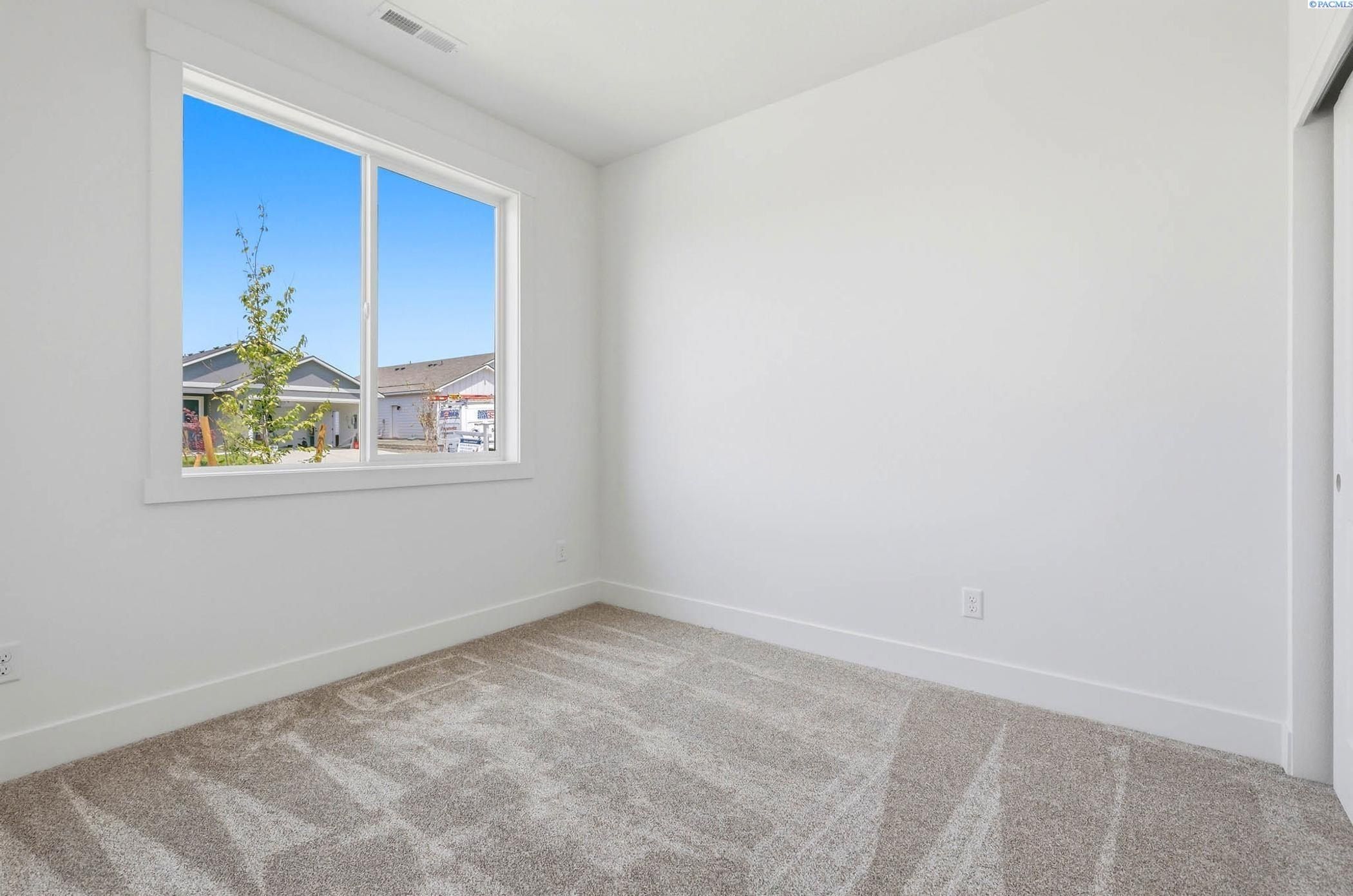 3663 Nuthatch St. Richland, WA 99352