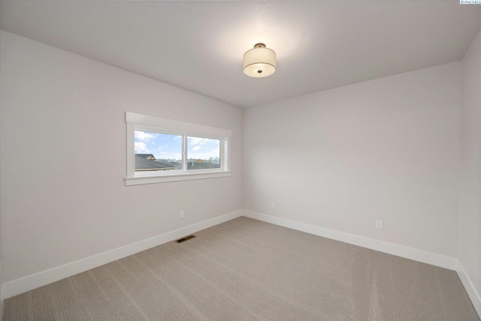 2354 Waterhill Ave. Richland, WA 99352