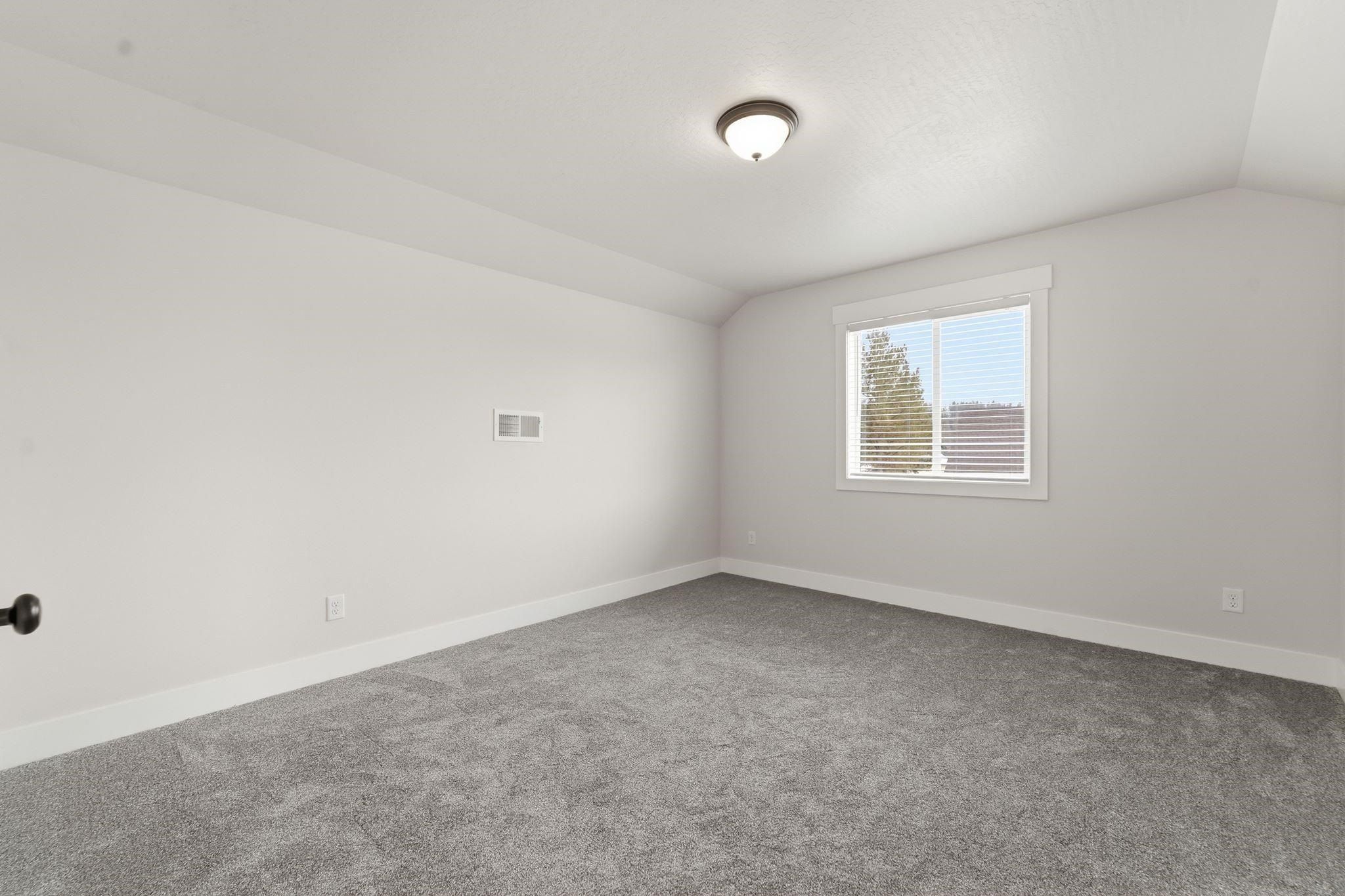 25819 N Chattaroy Cir. Chattaroy, WA 99003