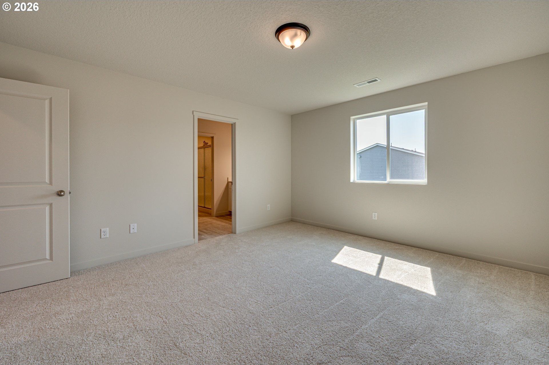 2010 Henderson Way. Longview, WA 98632