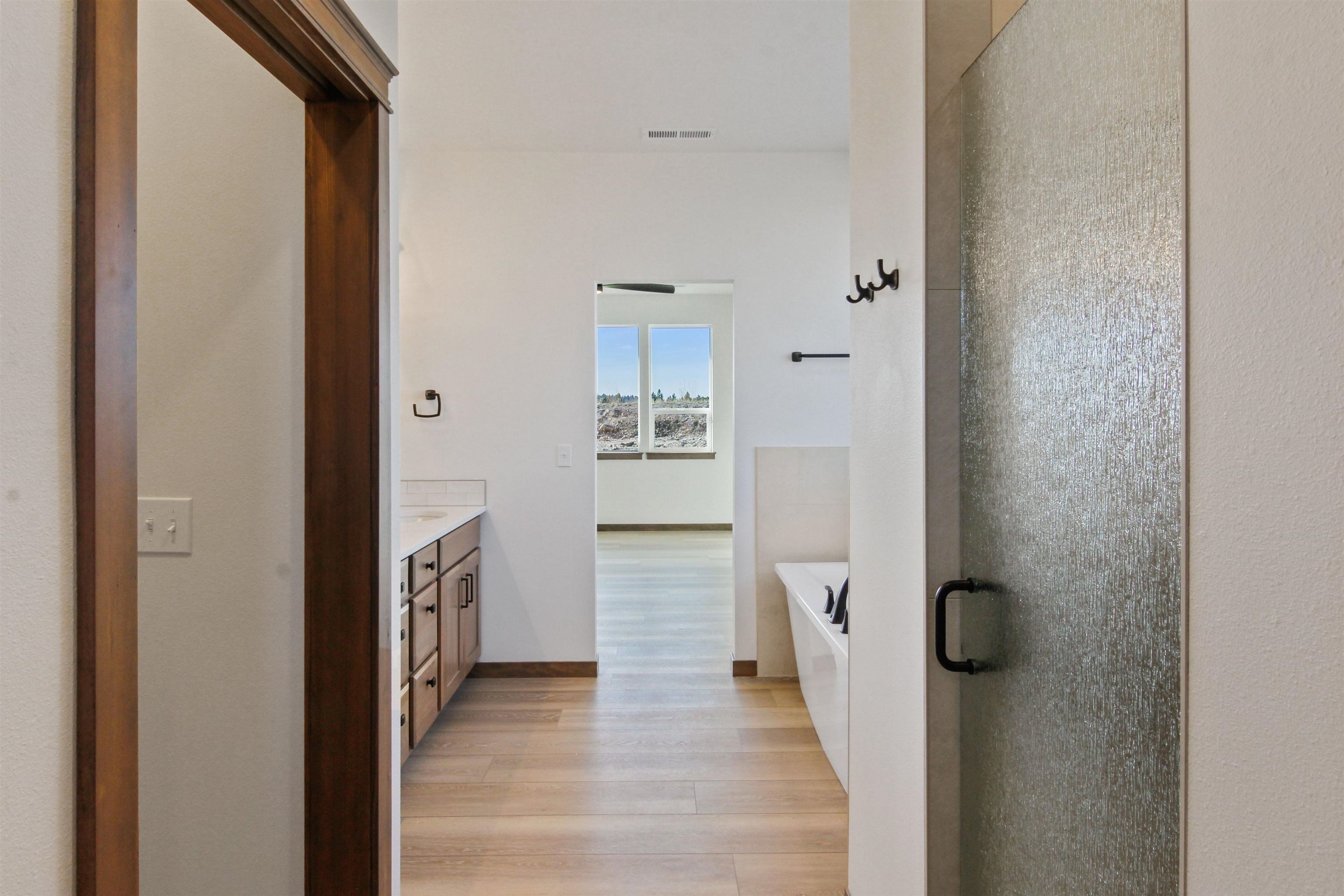 44 E Center Ln. Spokane, WA 99208
