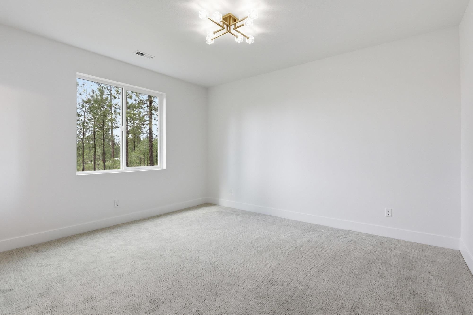 6703 E Elk Chattaroy Rd. Chattaroy, WA 99003