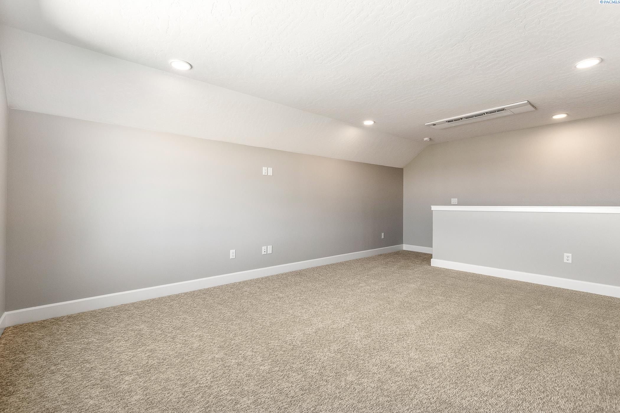 6627 Lazy B Dr. Pasco, WA 99301