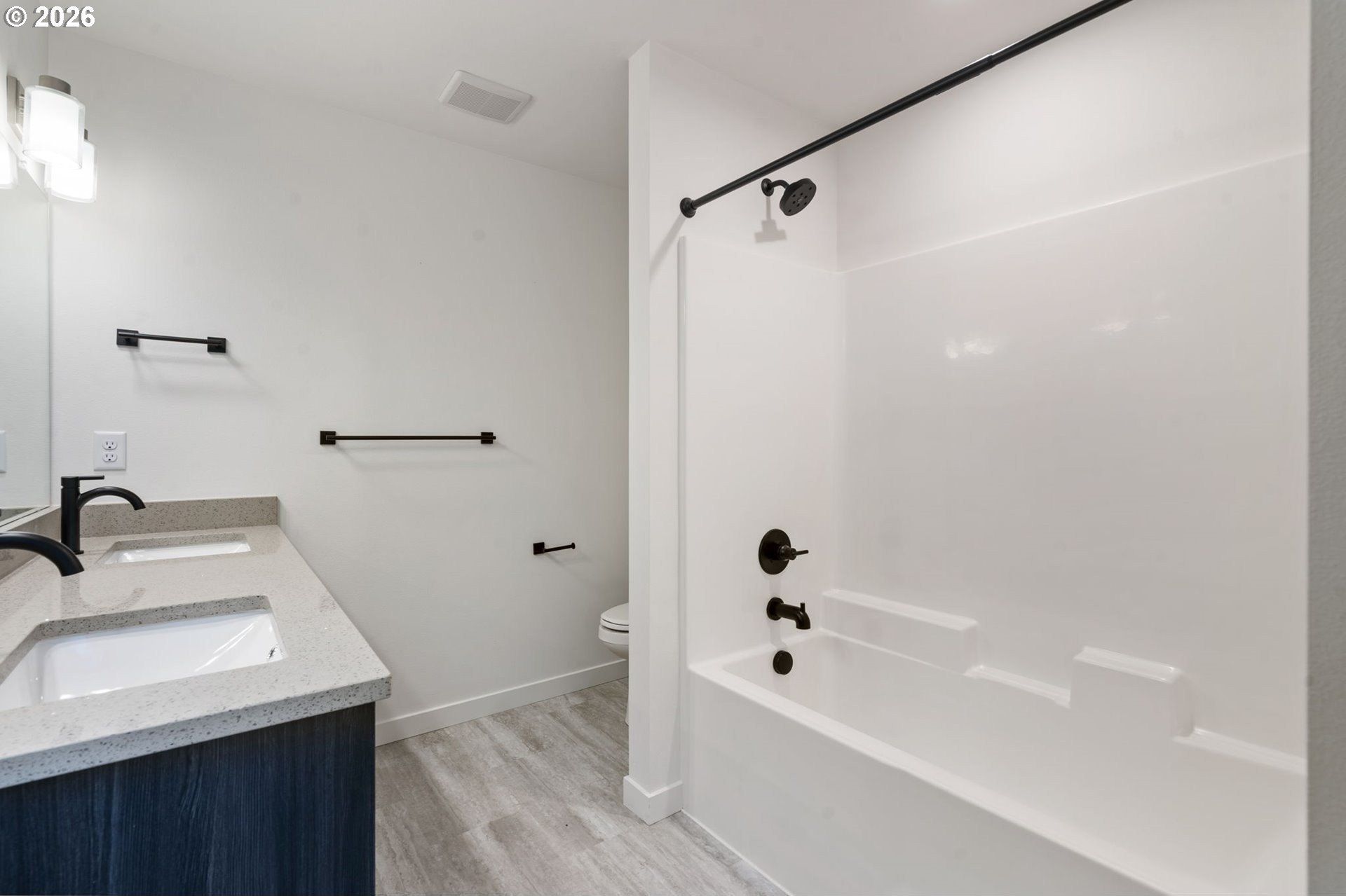 5008 Ne 113Th Loop. Vancouver, WA 98686