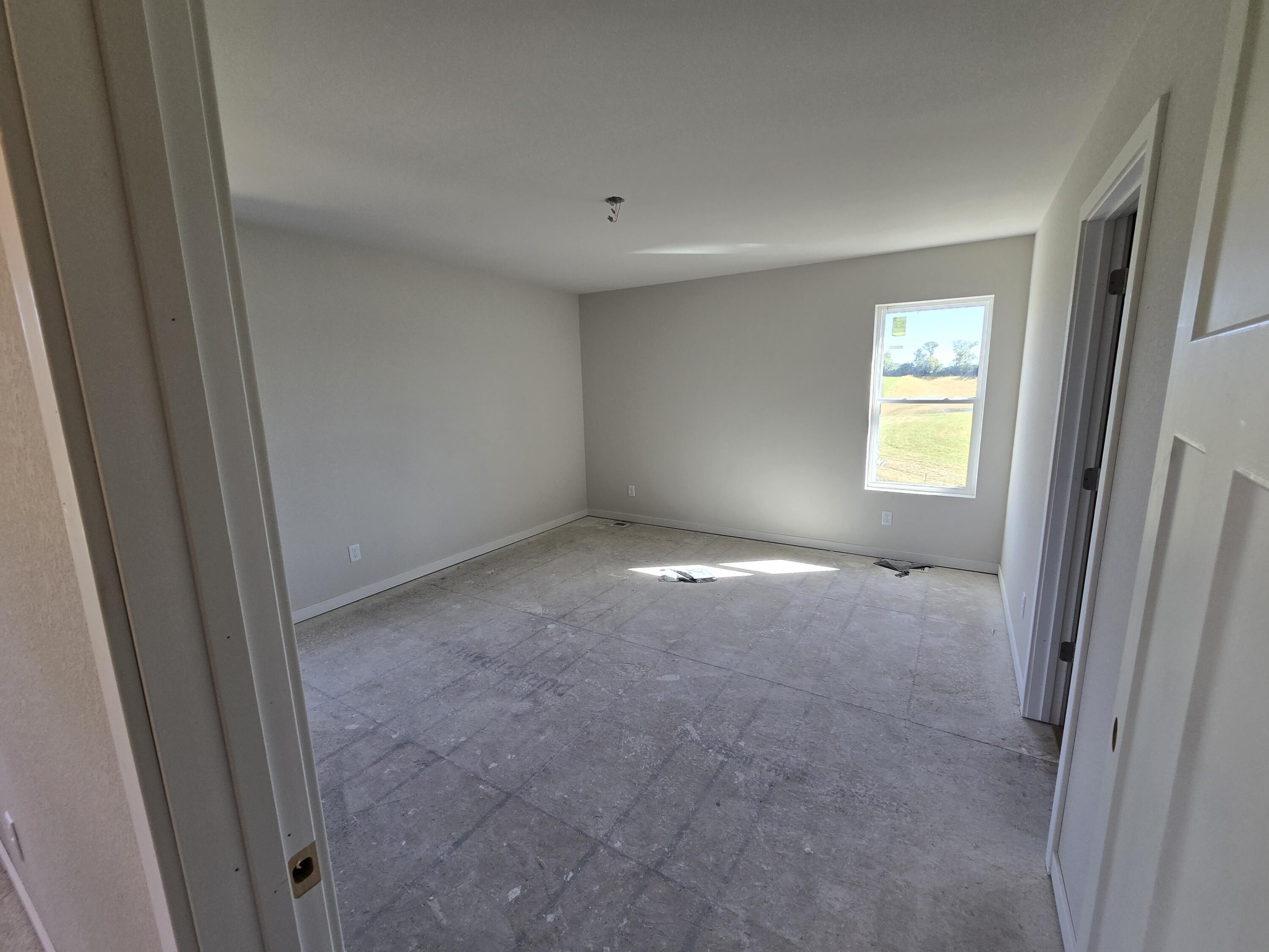 548 Harvest Ln. Hartford, WI 53027