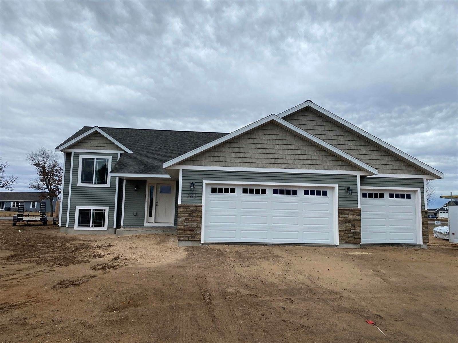 763 Red Sunset Court. Plover, WI 54467