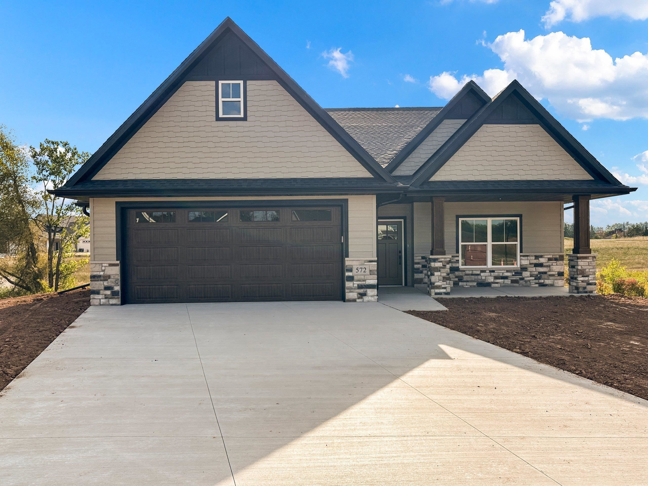 572 Lemere Court. Howard, WI 54313